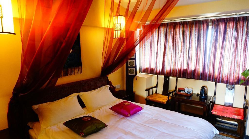 Lijiang Wangjia Courtyard Inn الغرفة الصورة