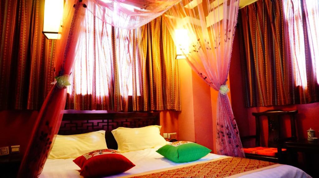 Lijiang Wangjia Courtyard Inn الغرفة الصورة